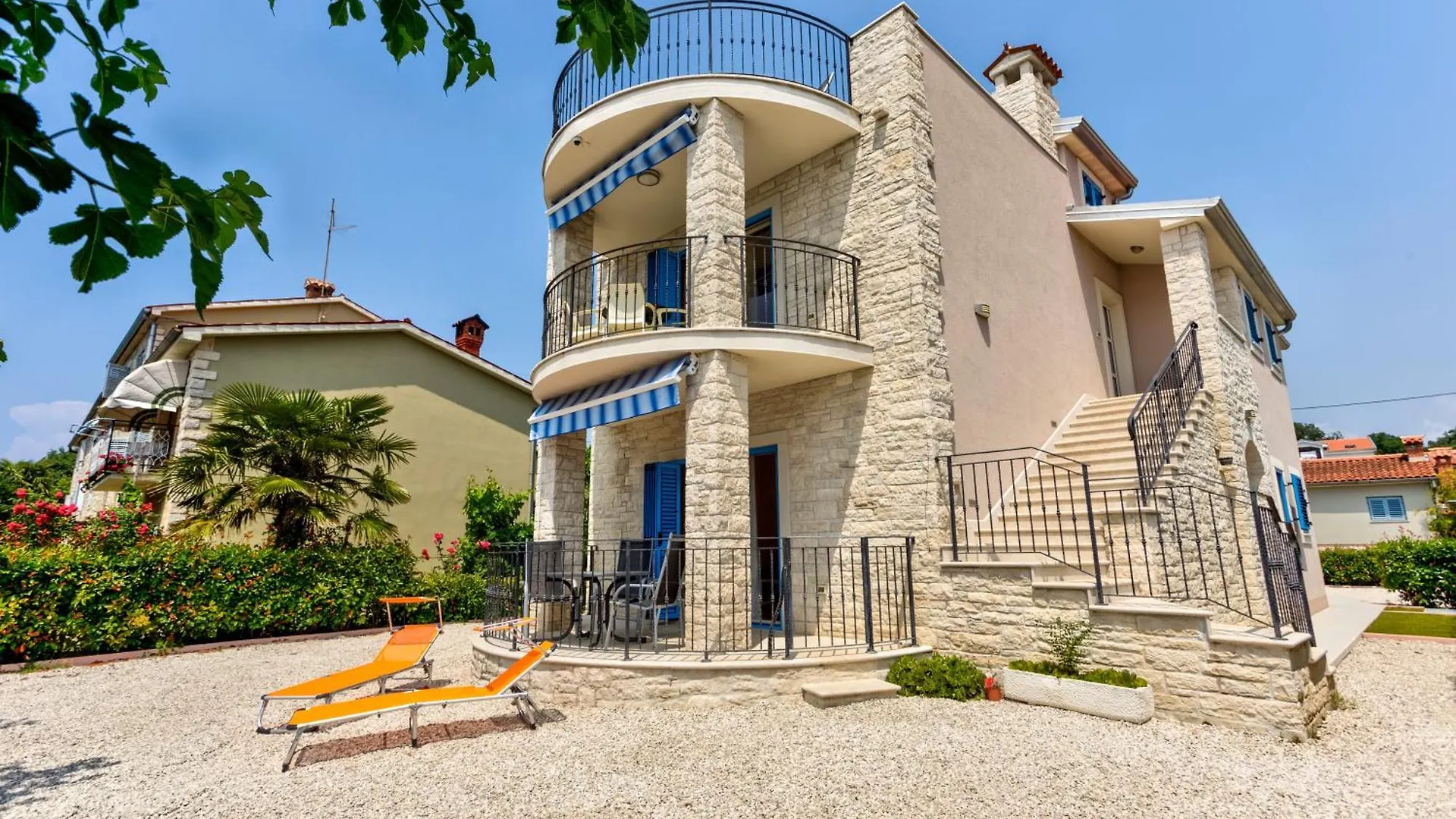 Villa Moletto Apartments With Sea View Lovrečica