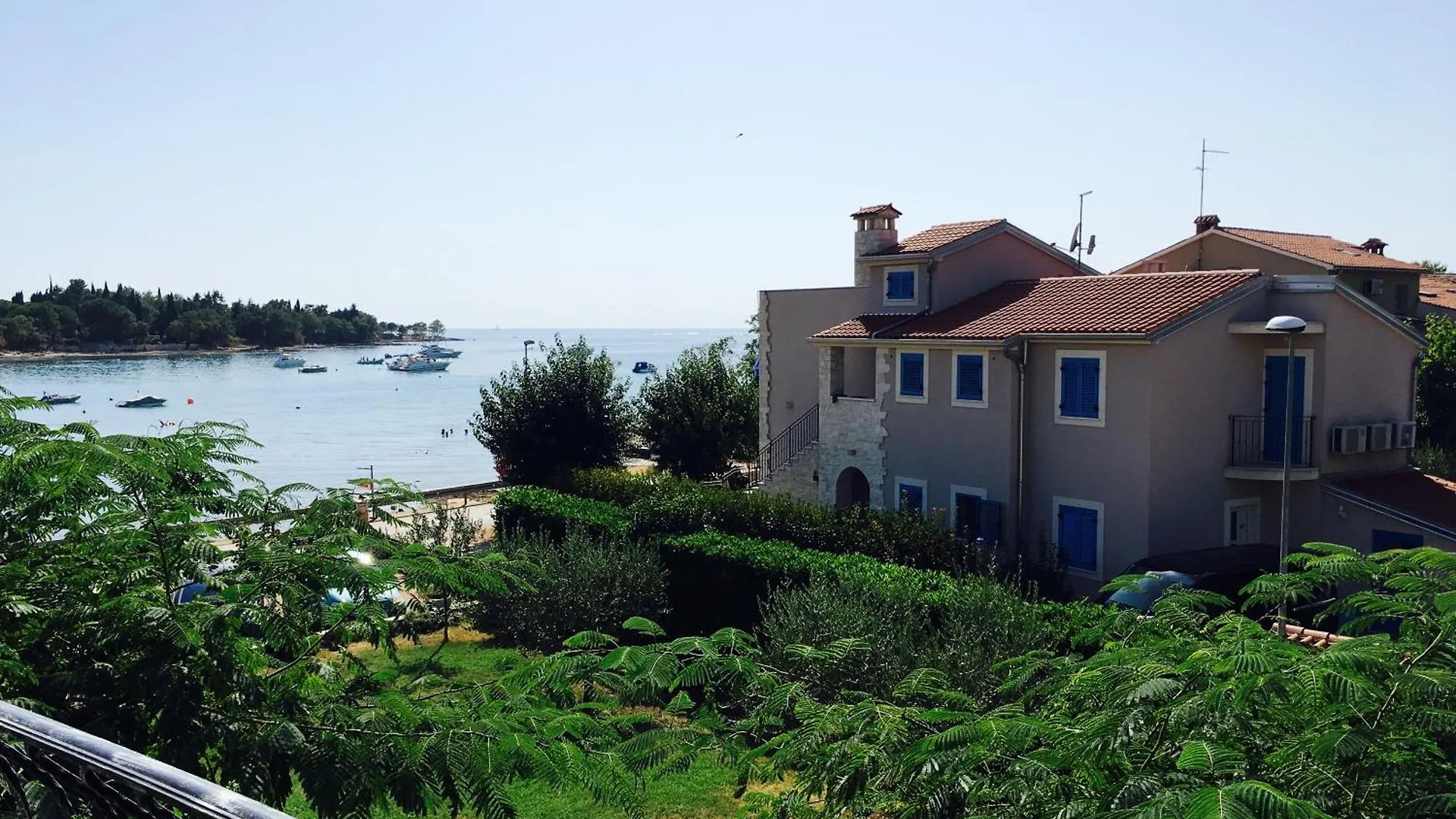 Villa Moletto Apartments With Sea View Lovrečica