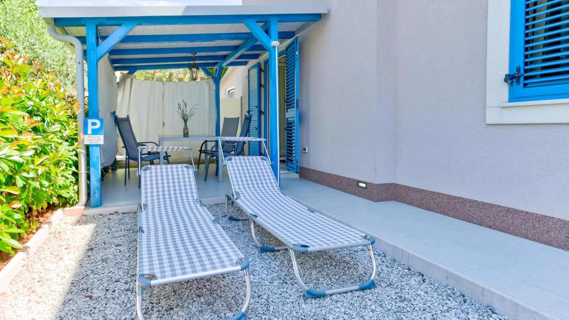 Villa Moletto Apartments With Sea View Lovrečica