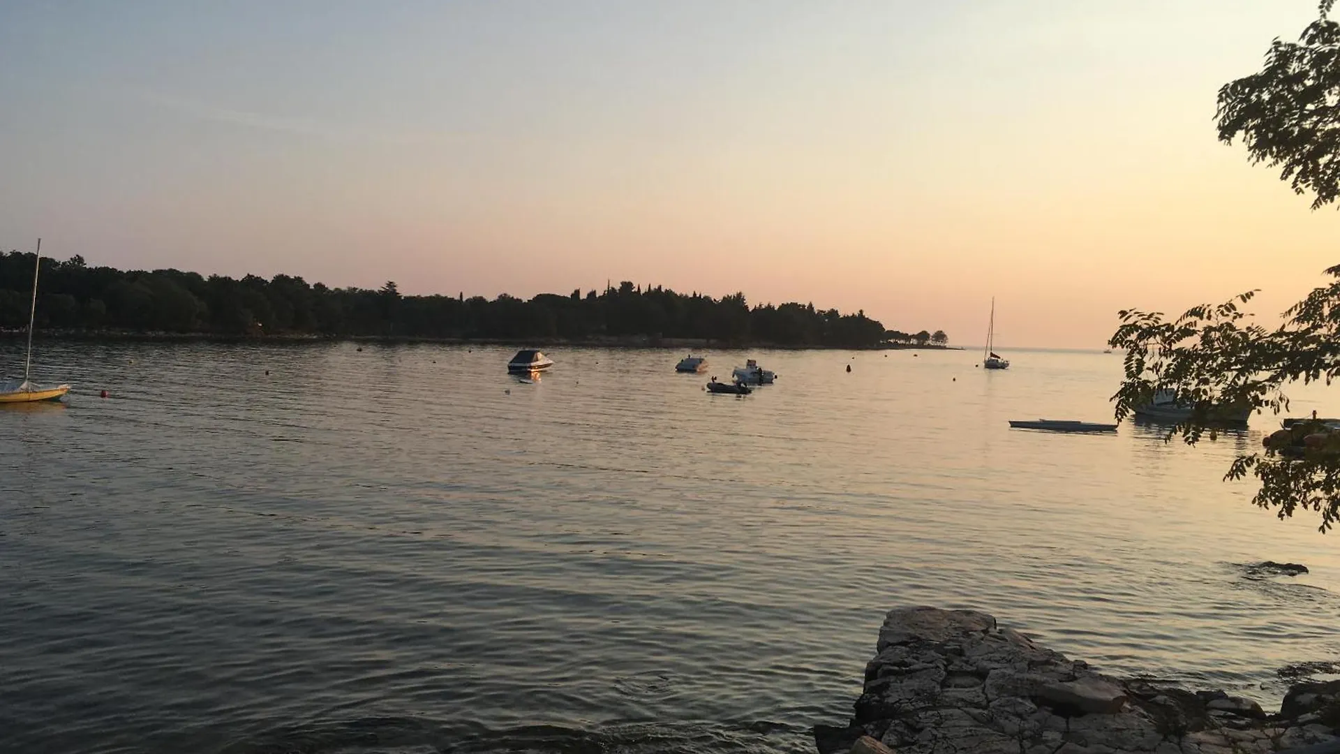 Villa Moletto Apartments With Sea View Ловречица 0*,  Хорватия