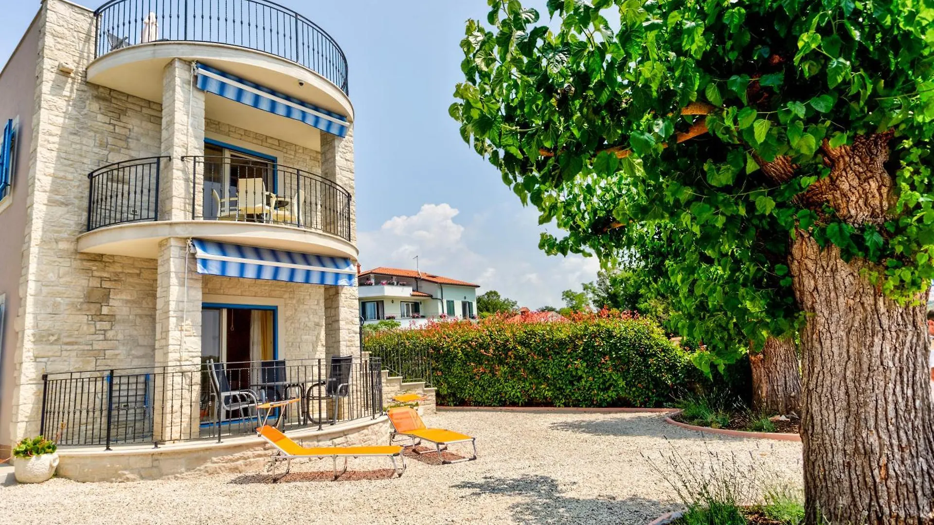 Villa Moletto Apartments With Sea View Lovrečica